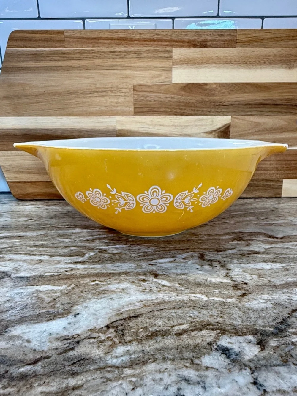 Pyrex handles above zoom